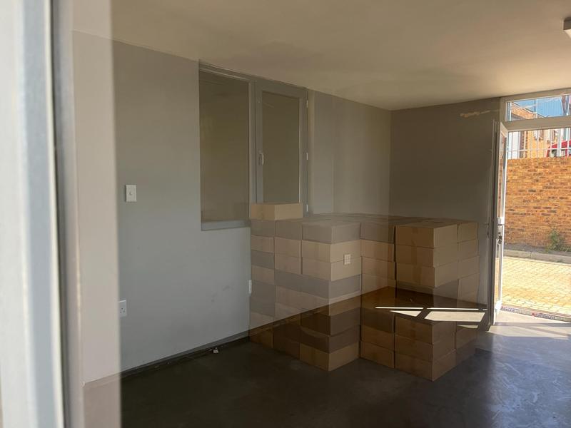 To Let Commercial Property for Rent in Killarney Gardens Western Cape